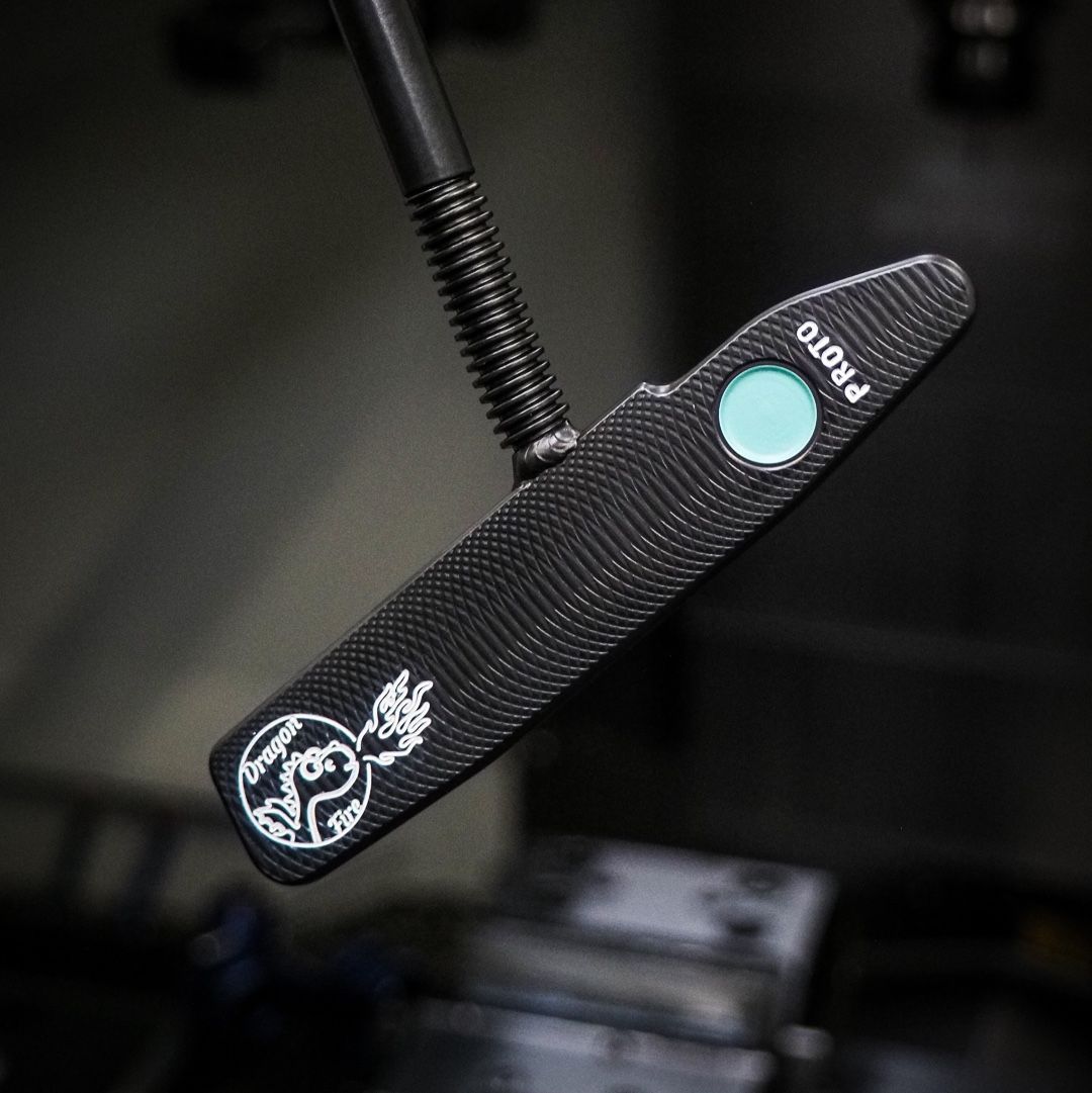 DGSxSG ハンドメイド・GSS センターシャフト ブラックカスタムパター