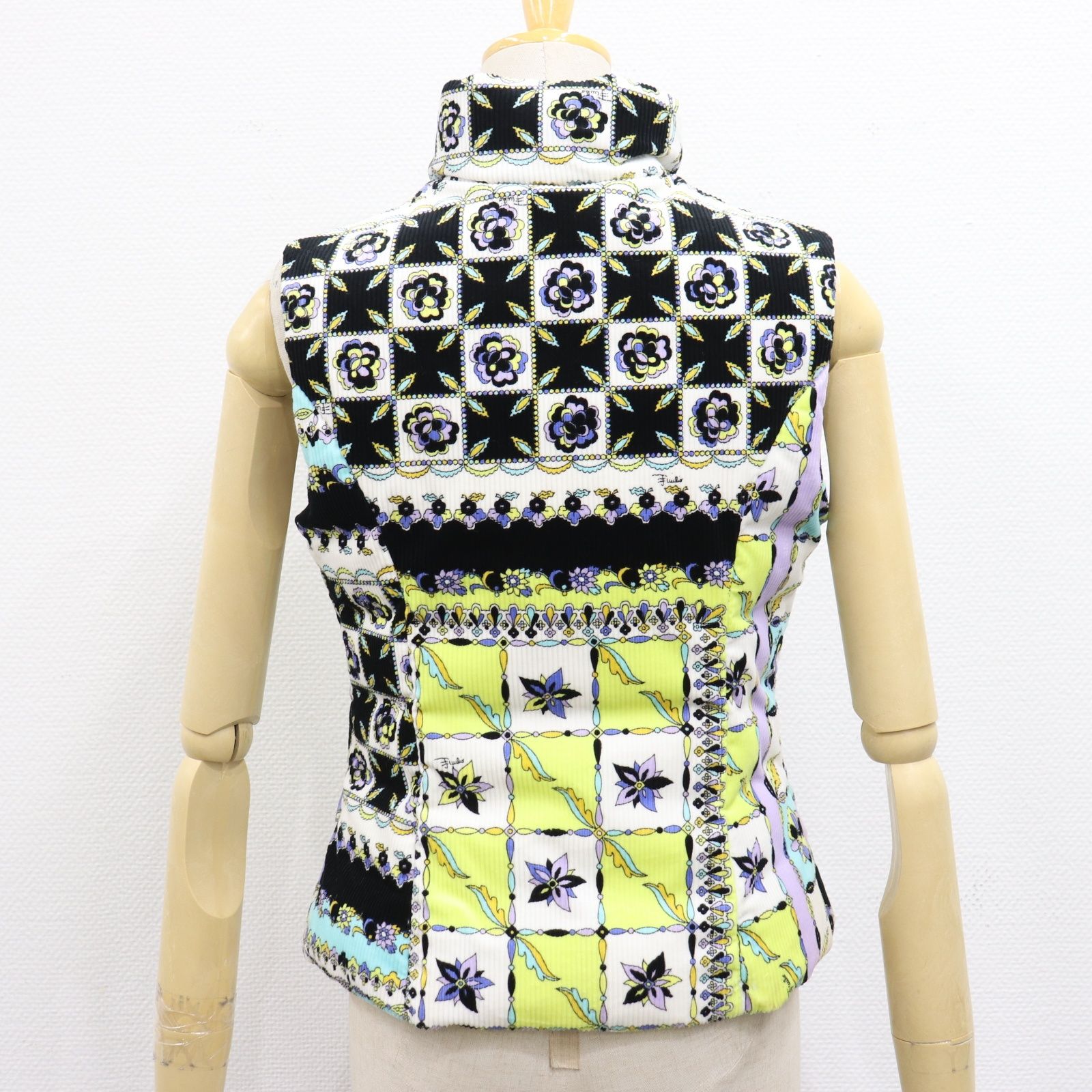 ITRRHT5J6CTC EMIRIO PUCCI エミリオプッチ ダウンベスト 総柄 66RB61