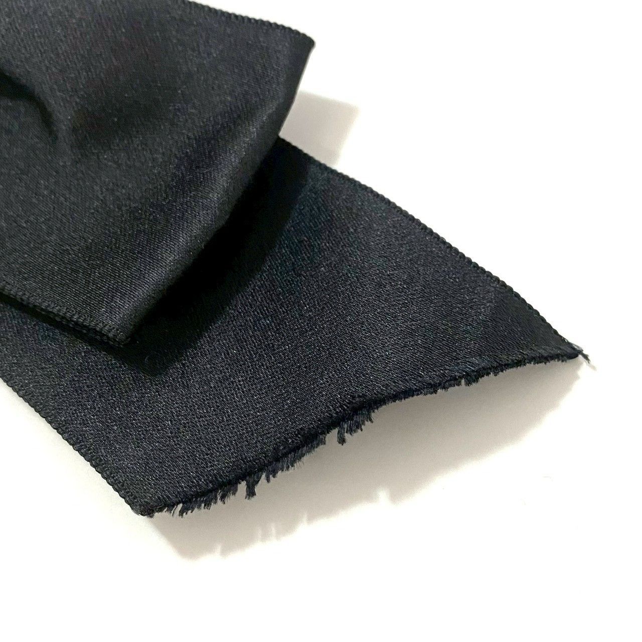 サテン ブラック