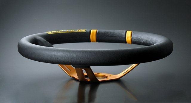 MOMO ステアリング ドリフティング 33パイ オレンジ - メルカリ