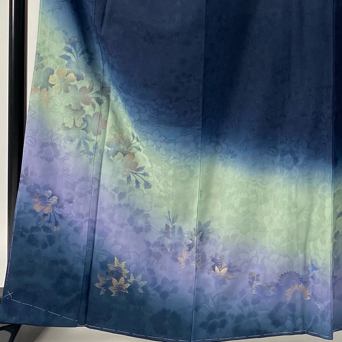 付下げ 身丈163.5cm 裄丈64cm M 袷 袋帯セット やまと 桜 地紋 金銀糸 ぼかし 濃紺 正絹 秀品