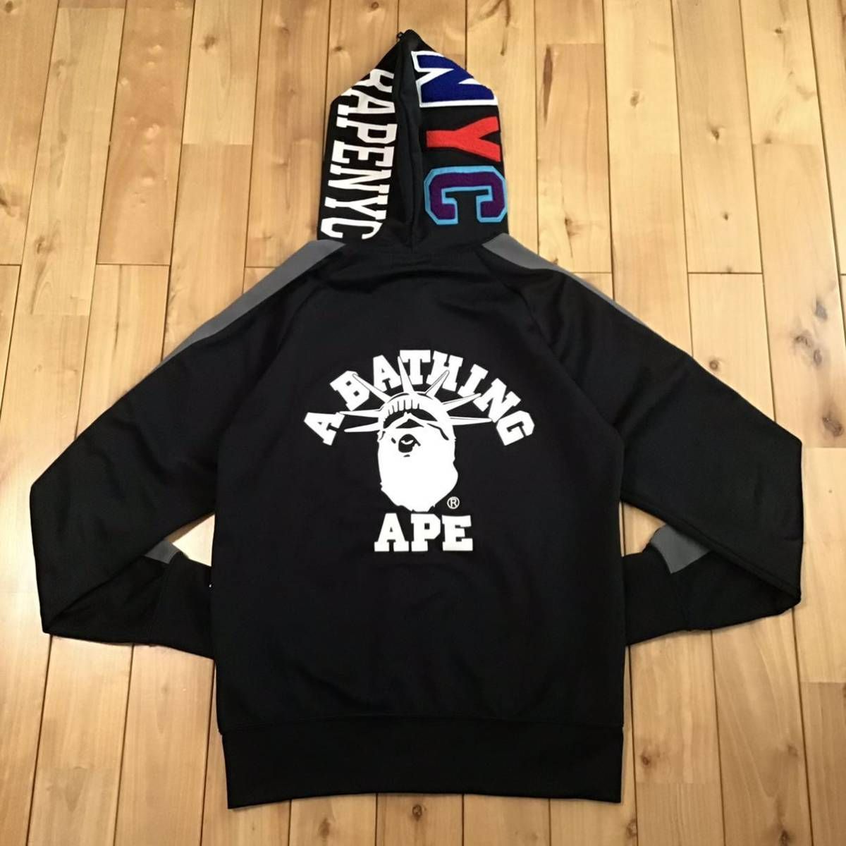 新品•AAPE NOW TRACK TOP(camouflage) エイプAPE エイプ ジャージ AAPE