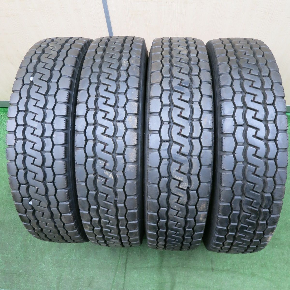 送料無料* バリ溝！20年！9.5分☆トラック タイヤ 195/85R16 114/112N ブリヂストン エコピア M812 ミックス  オールシーズン 16インチ☆4071311NJスタ - メルカリ