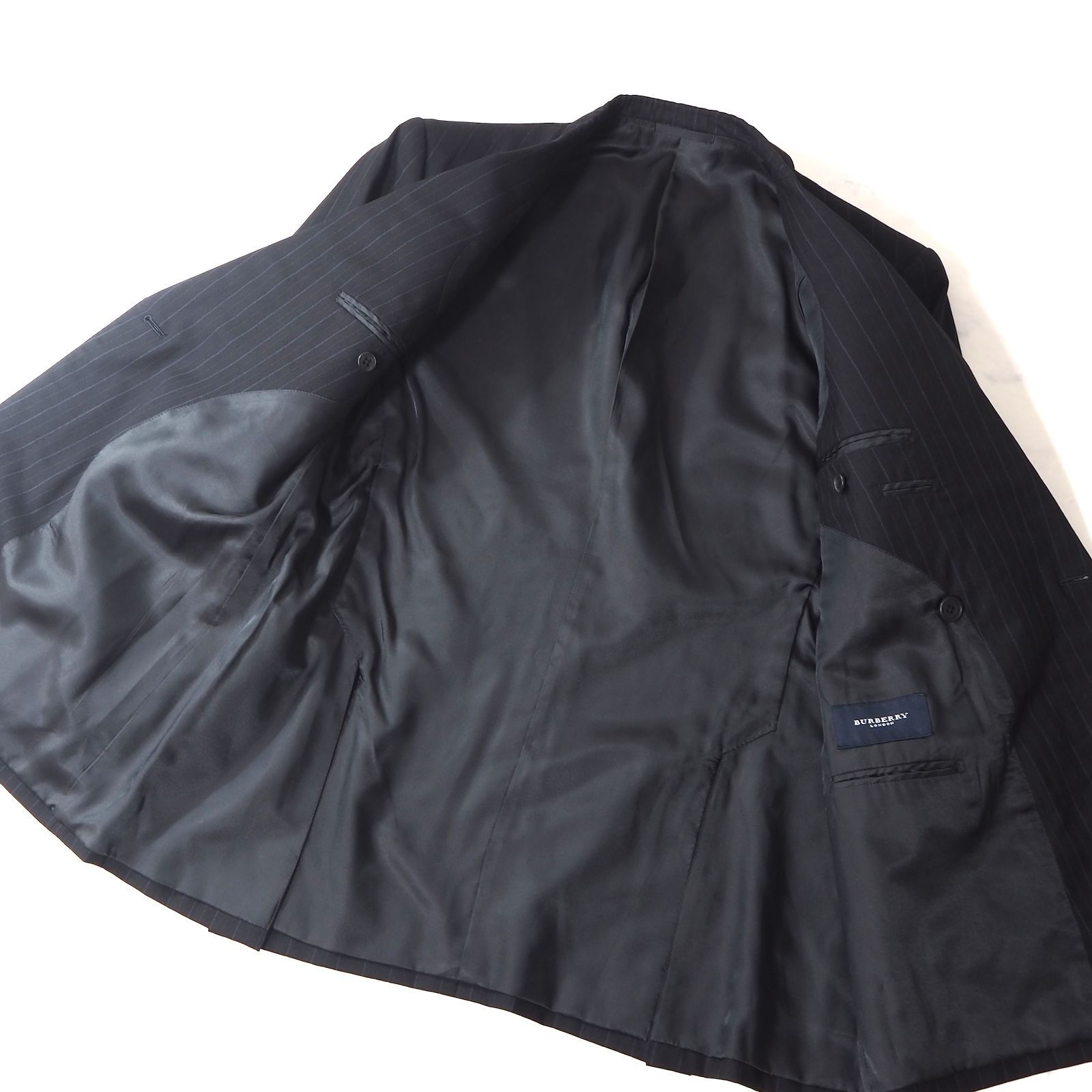 Burberrys ストライプ柄 ダブルブレスト セットアップ /BZ247 Burberrys ストライプ柄 ダブルブレスト セットアップ /BZ247