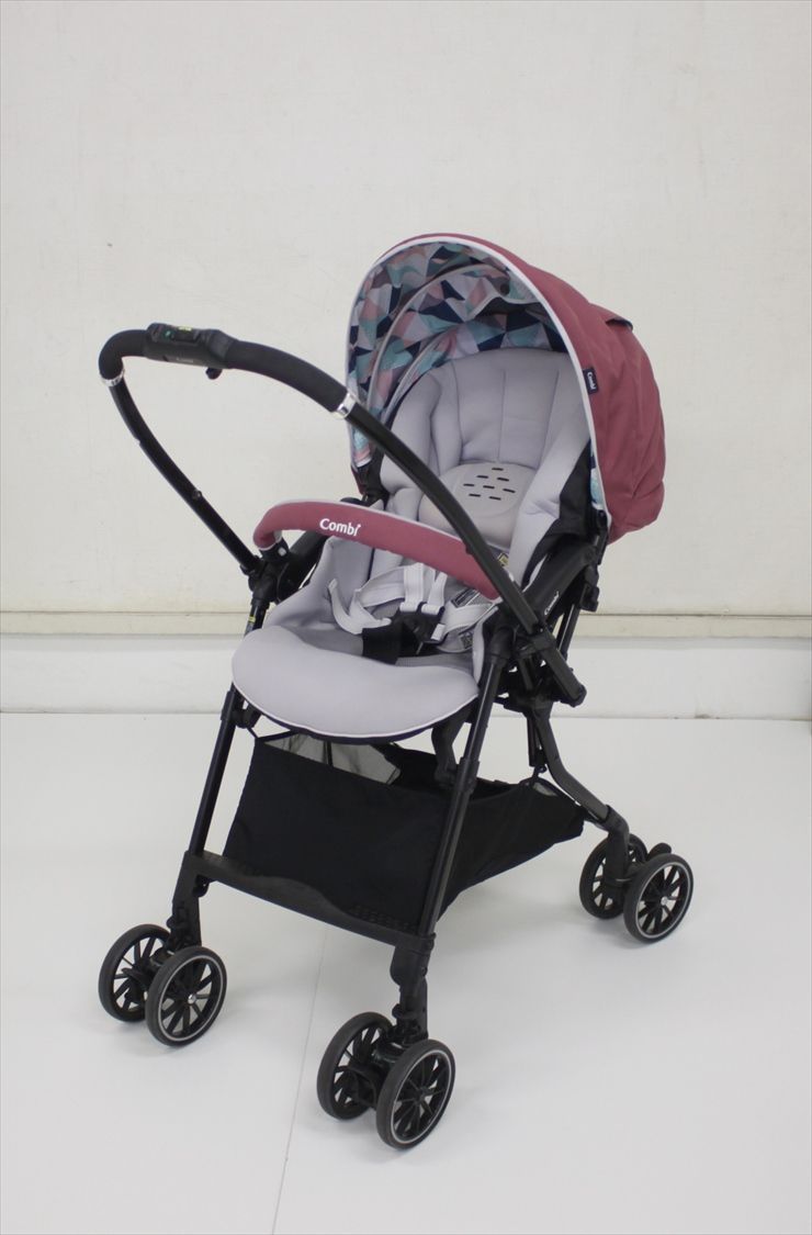 美品 スゴカルα 4キャス Light エッグショック HT ペールレッド コンビ 