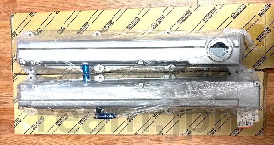 新品 トヨタ純正 JZZ30 ソアラ シリンダーヘッドカバー インテーク エキゾースト 1JZ-GTE Soarer 1JZ-VVTi Exhaust Intake Rocker Cover