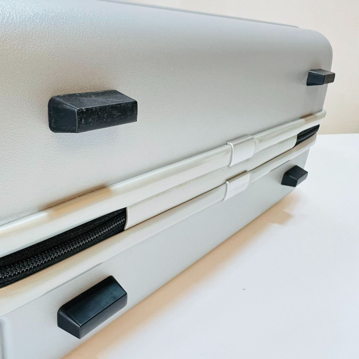 スーツケース グレー