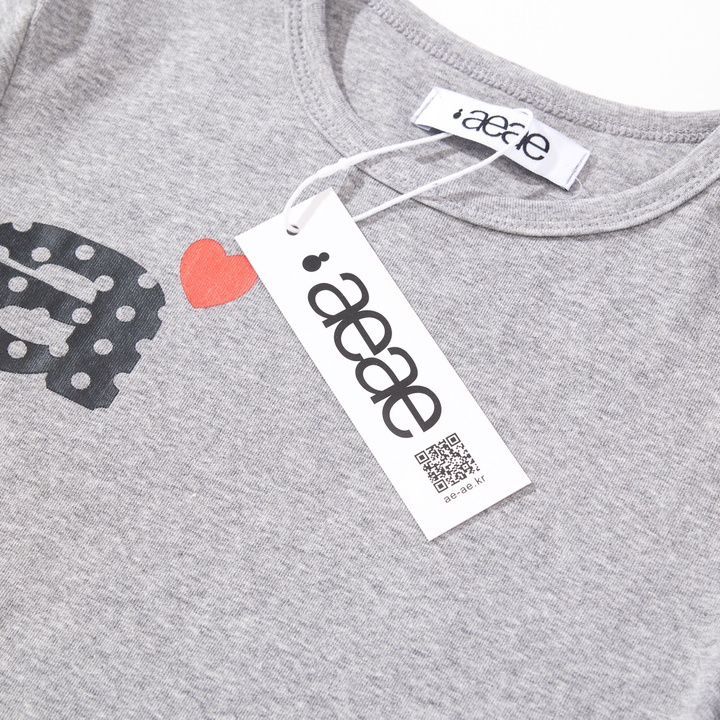 新品未使用 韓国 aeae 人気 ハートロゴドット Tシャツ ネイビー