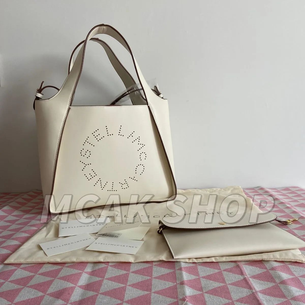 美品 Stella McCartney LOGO ステラマッカートニー ファッション レディース バッグ ロゴ  クロスボディバッグ ショルダーバッグ ハンドバッグ トートバッグ ポシェット付きクロスボディーバッグ ホワイト 2WAY