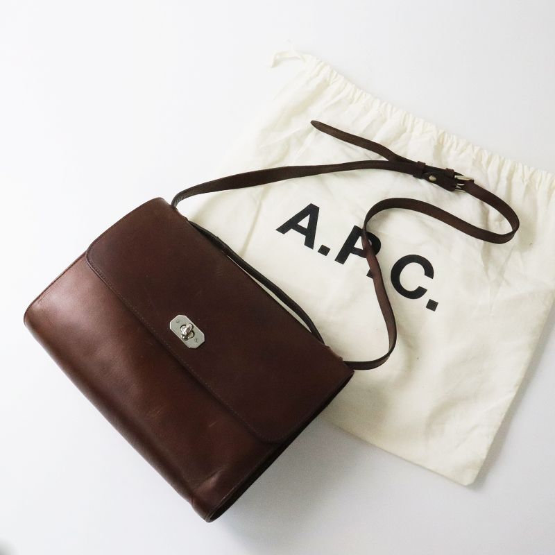 定番 人気アイテム A.P.C. アーペーセー SAC GREENWICH ターンロック