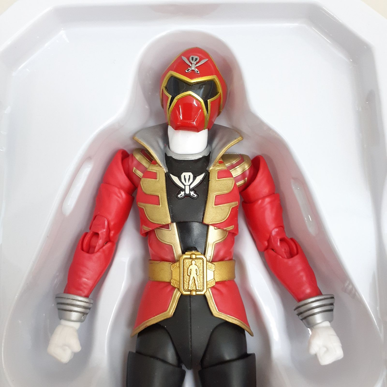 三沢店44-107-0720】S.H.Figuarts（真骨彫製法） ゴーカイレッド