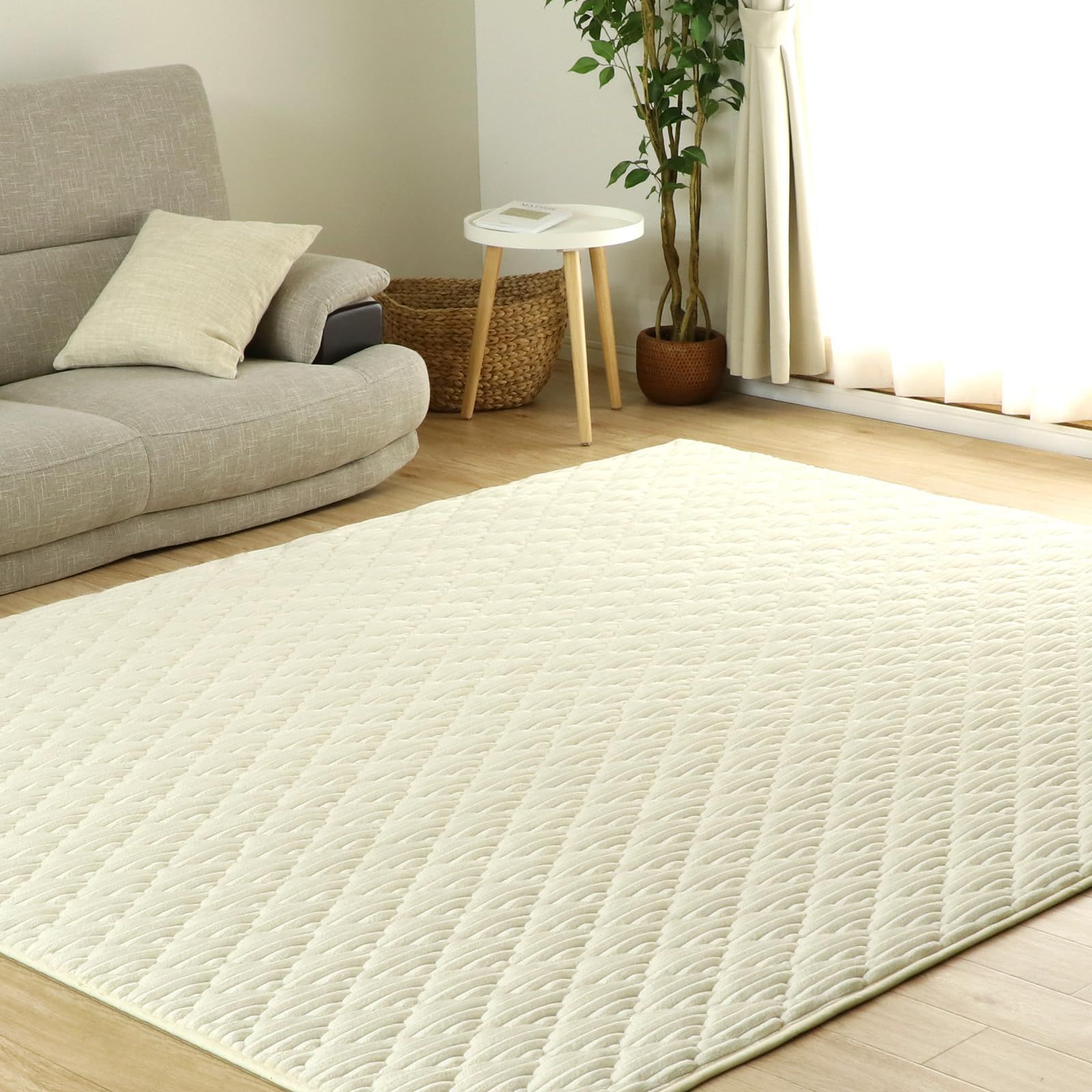 Freely カーペット ラグ 厚手 ラグマット 厚18mm 絨毯 3畳 カーペット200×180cm 滑り止め付き 防音 洗える 清掃が簡単 手触りが柔らかいの特徴がある 防ダニ 抗菌 防臭 ホットカーペット対応 リビングルーム 寝室に使用