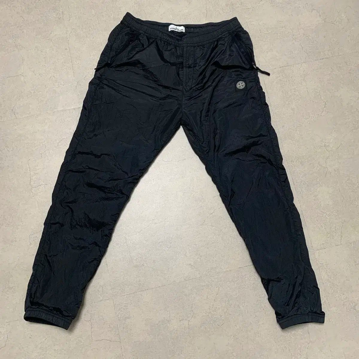 . stone  ストーンアイランド　ナイロンパンツ　メタル STONE ISLAND - ラスト1点 / NYLON METAL IN ECONYL