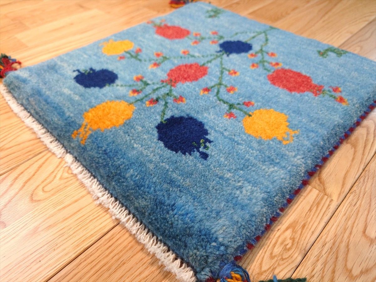 ペルシャ　ギャッベ ミニマット 茜色　ザクロの実 ペルシャ ギャッベ ミニマット ラグ 横39x39.5㎝ ヤギ 羊 ザクロ