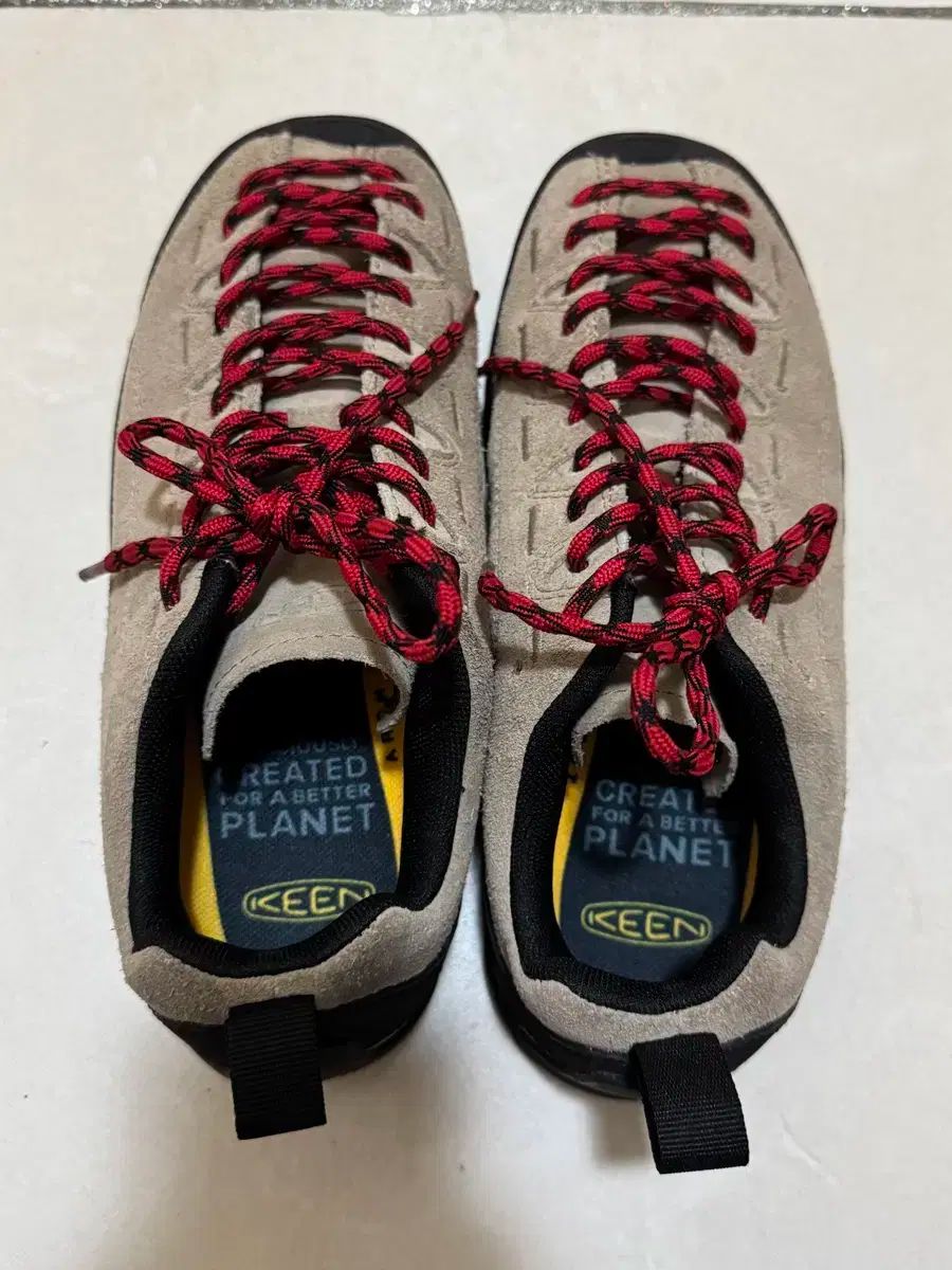 KEEN キーン ジャスパー 240