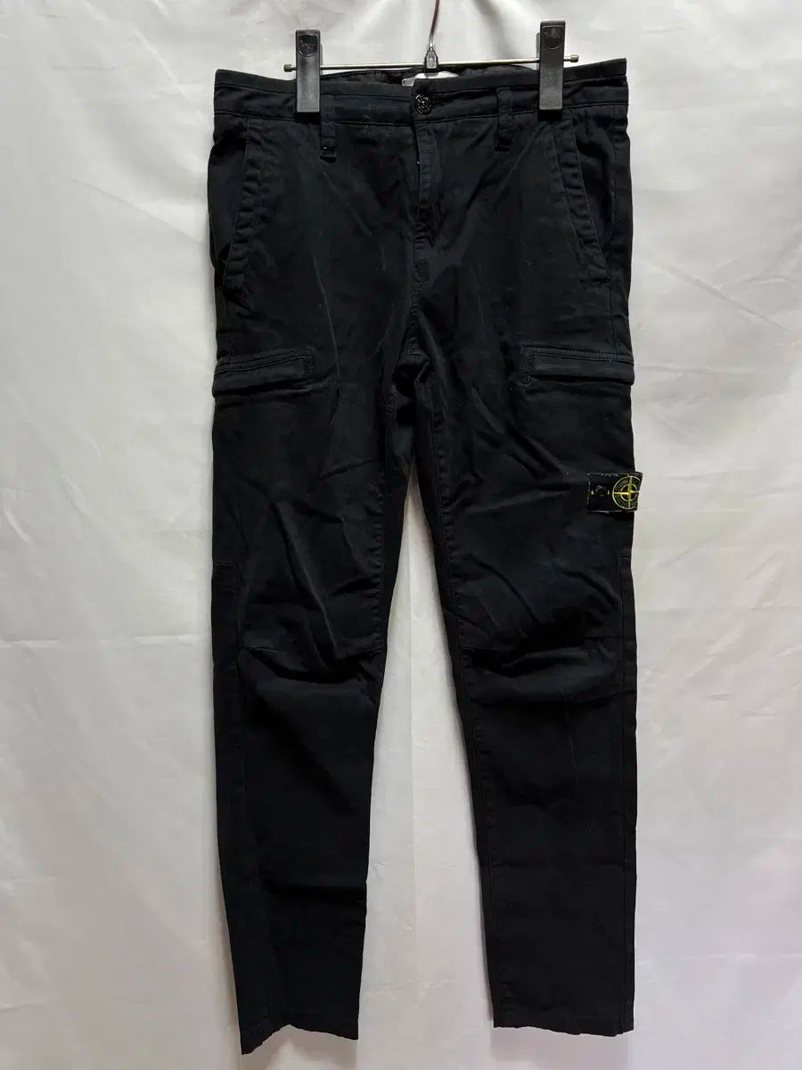 純正品| 12A STONE ISLAND ストーンアイランド ワッペン ジュニア 子供用 黒 ジョガー パンツ|パンツ