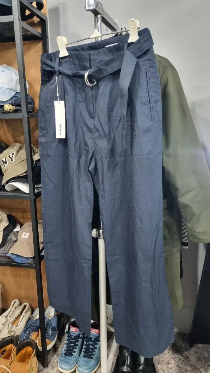 NOTSHY レディース ベルト付き パンツ 88 サイズ ウエスト部分 40