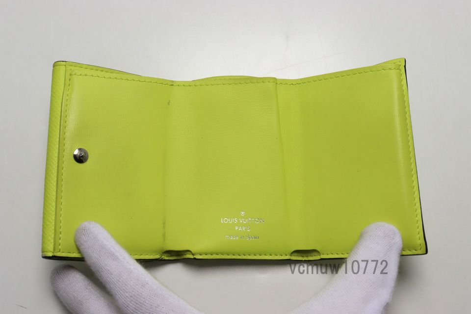 レザー 3つ折り財布