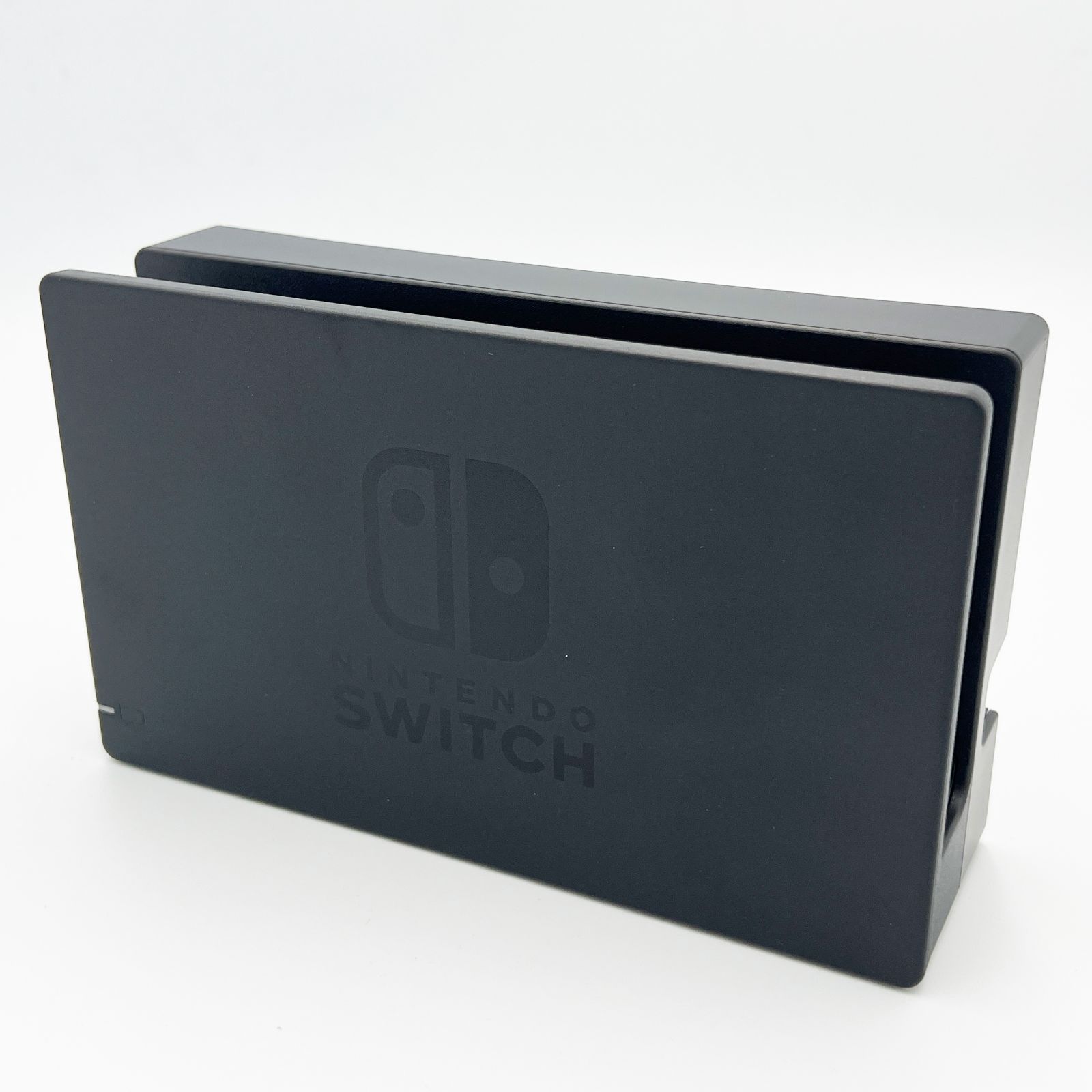 中古・美品】Nintendo Switch 本体 ニンテンドー スイッチ HAD-S