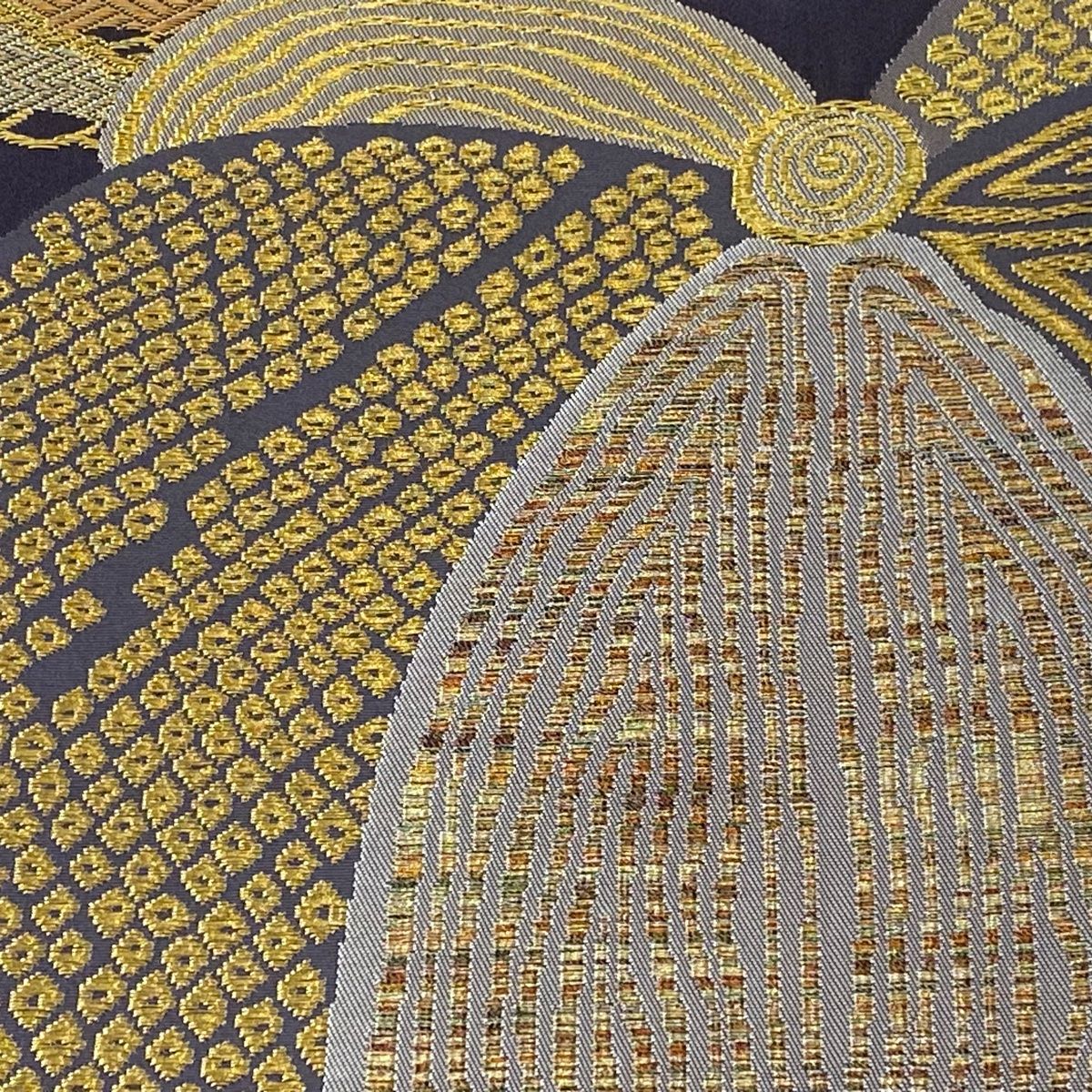 袋帯 美品 秀品 洛風林 落款 桐 松 金糸 墨色 お太鼓柄 正絹