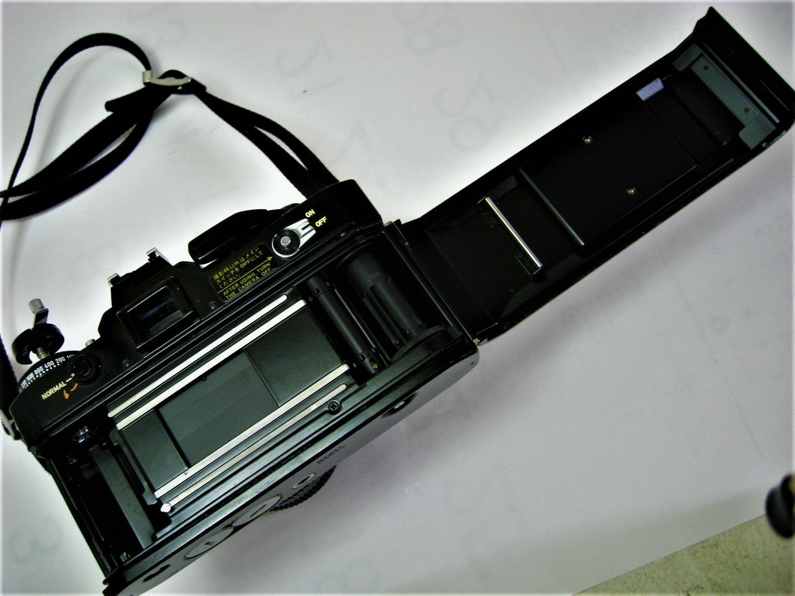 美品 アンティーク キャノン EF FD 28mm F2.8フィルター・フード付 美品 アンティーク キャノン EF FD 28mm F2.8フィルター・フード付