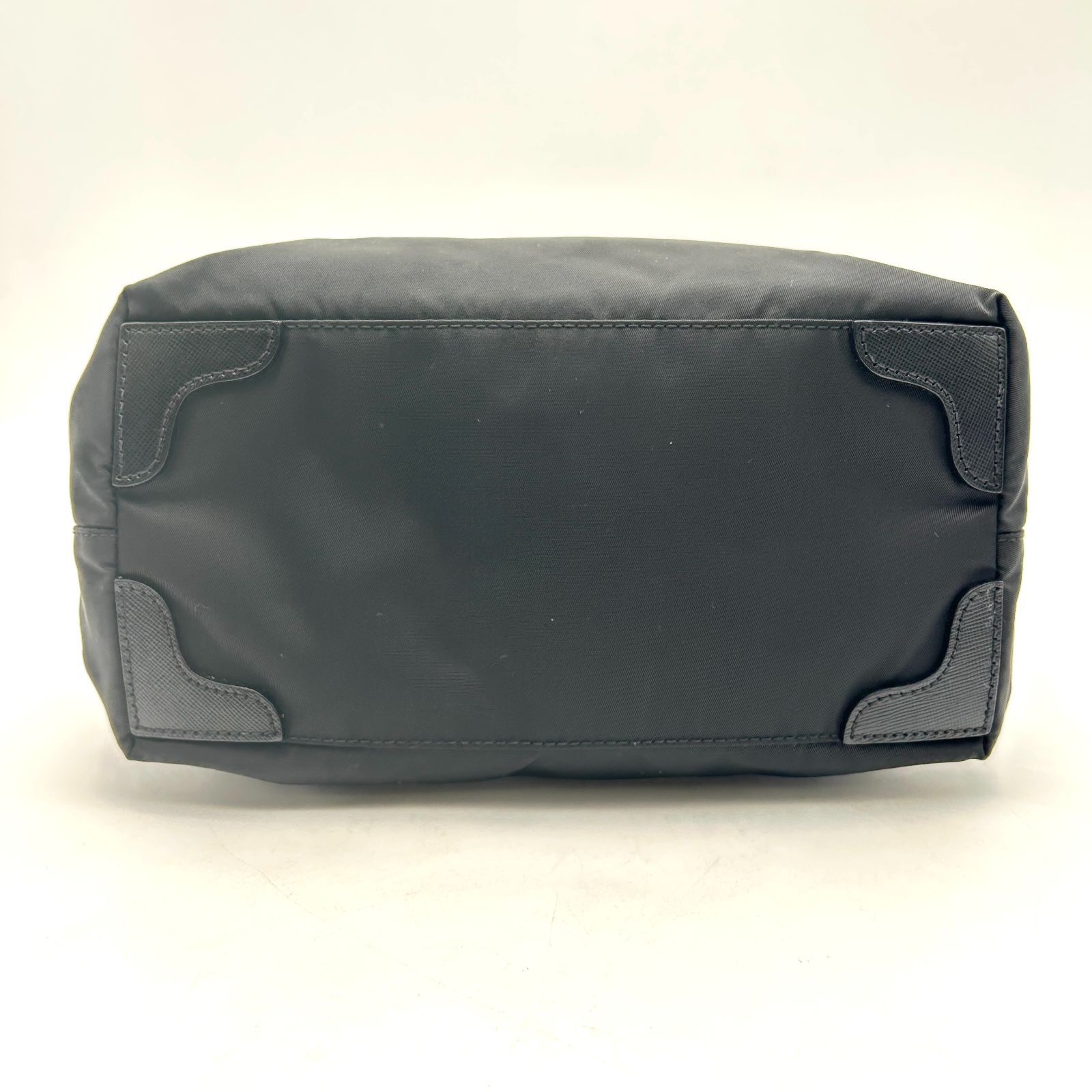 三角プレート ブラック