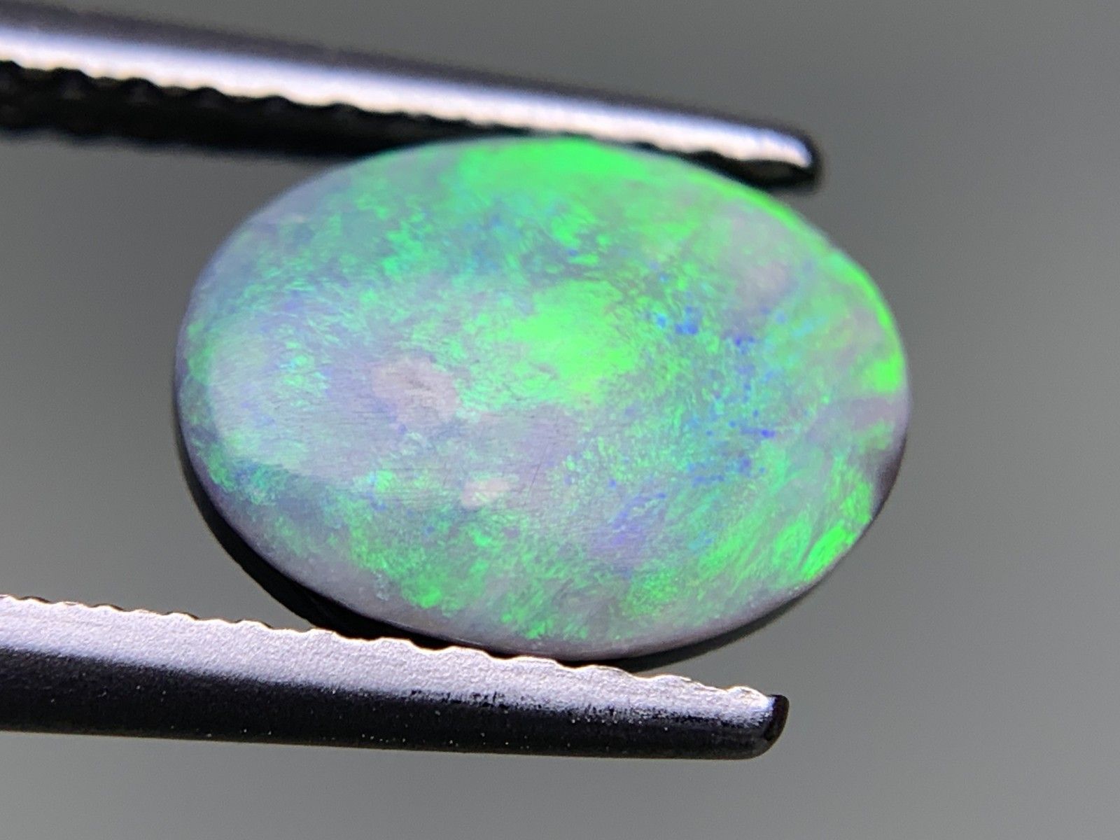 ブラックオパール 天然 1.031ct 宝石ソーティング付き 9.2㎜×7.1