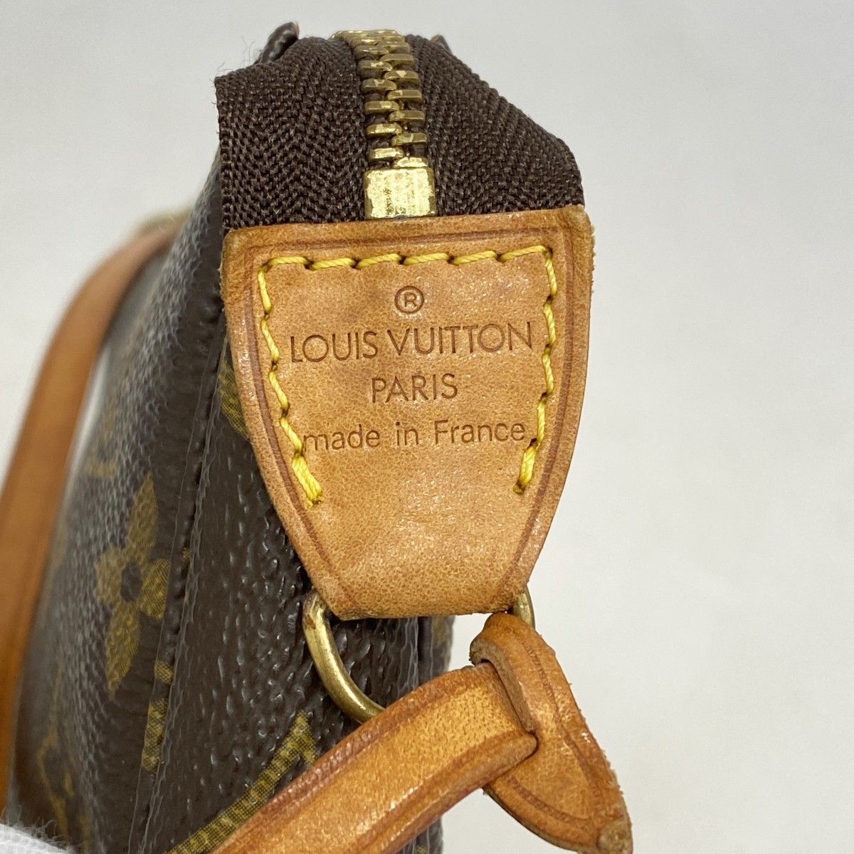 ポーチ モノグラム