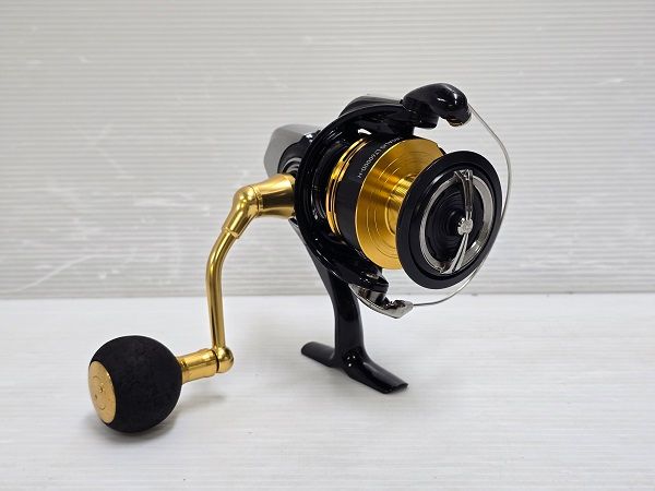 中古品】 ダイワ Daiwa スピニングリール 23 レガリス LT6000D-H
