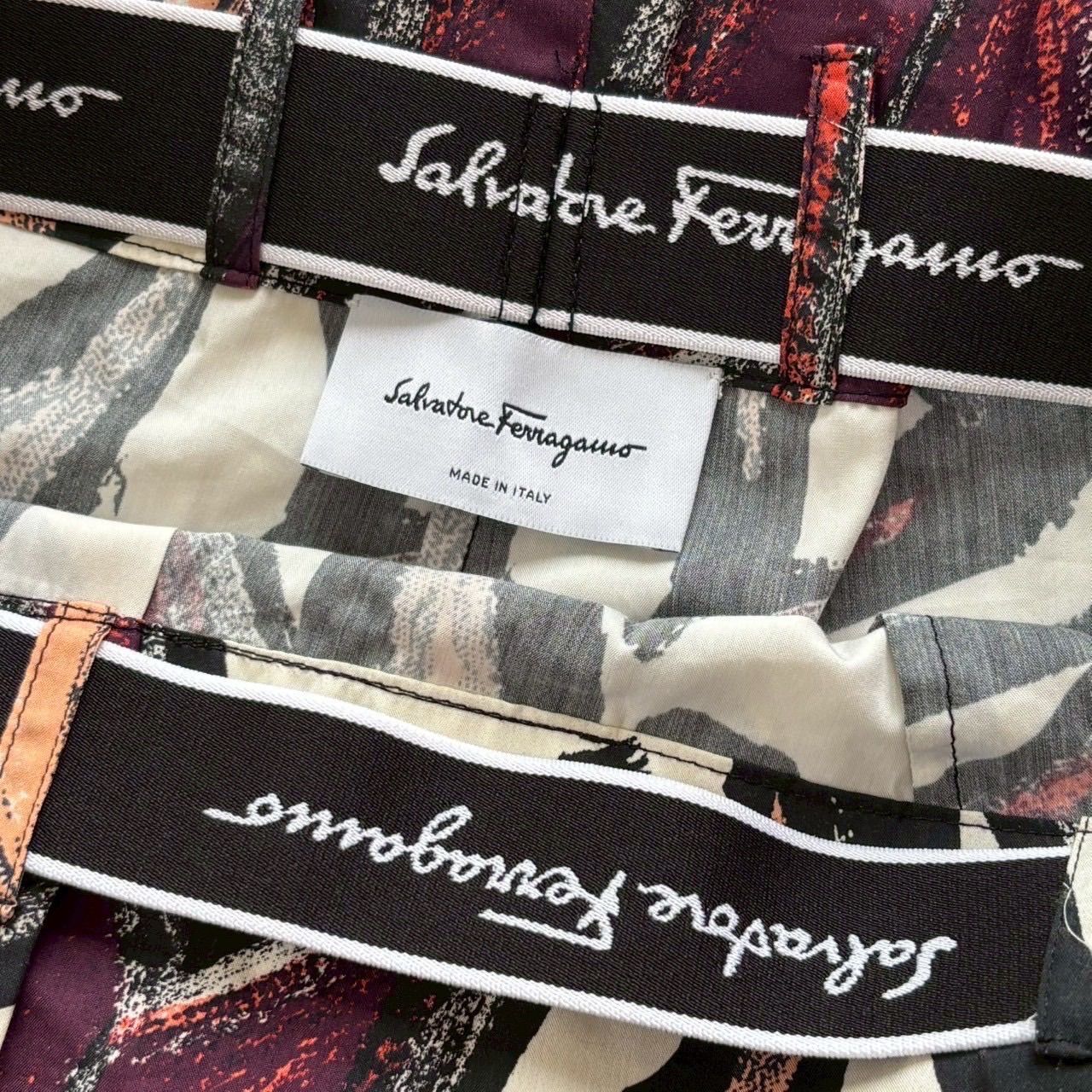 SALVATORE FERRAGAMO フェラガモ アパレル パンツ ボトムス ホワイト