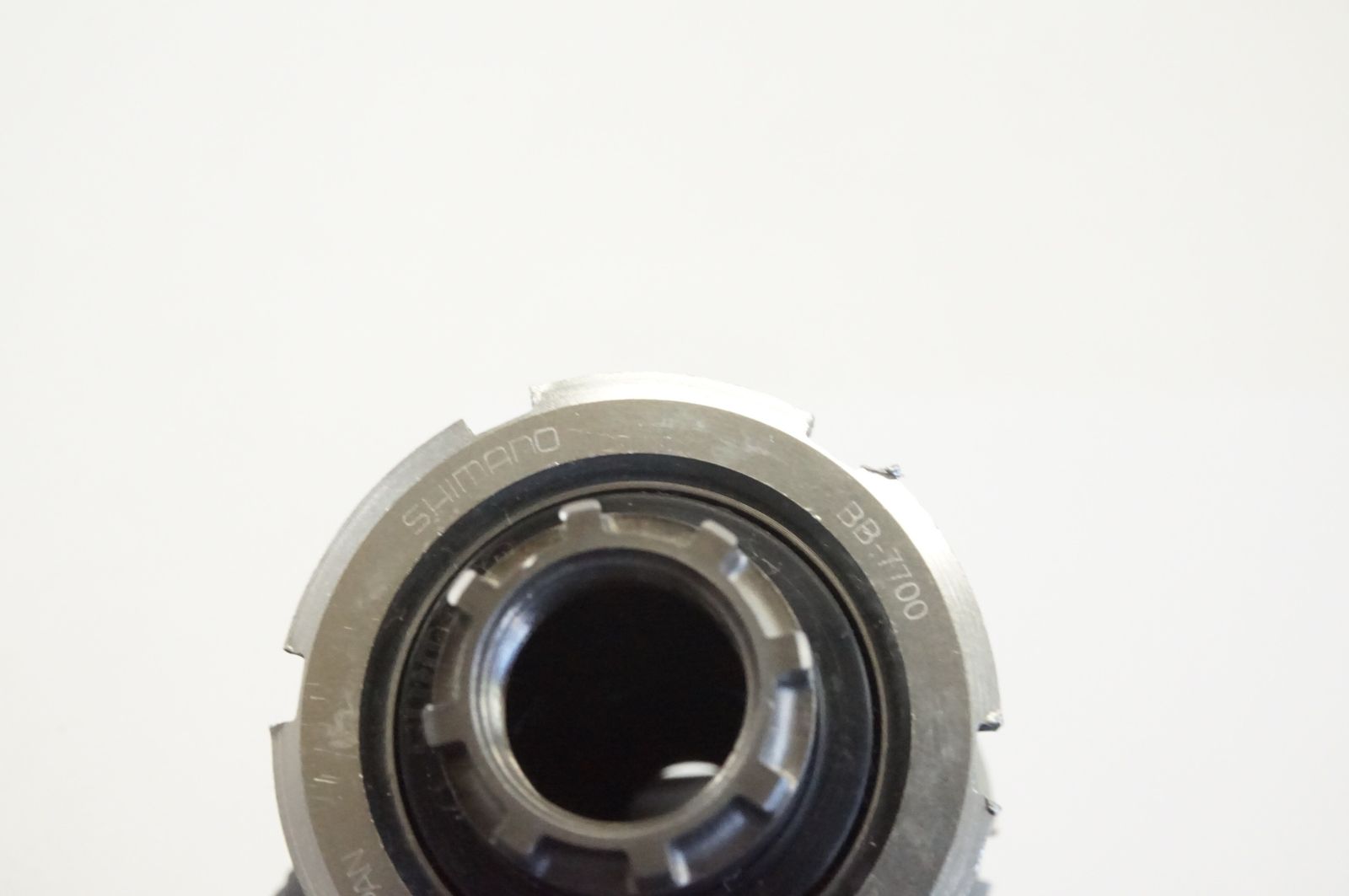 SHIMANO DURA-ACE BB-7700 ボトムブラケット Shimano Dura Ace BB-7700 Track Bottom Bracket Set (NJS or