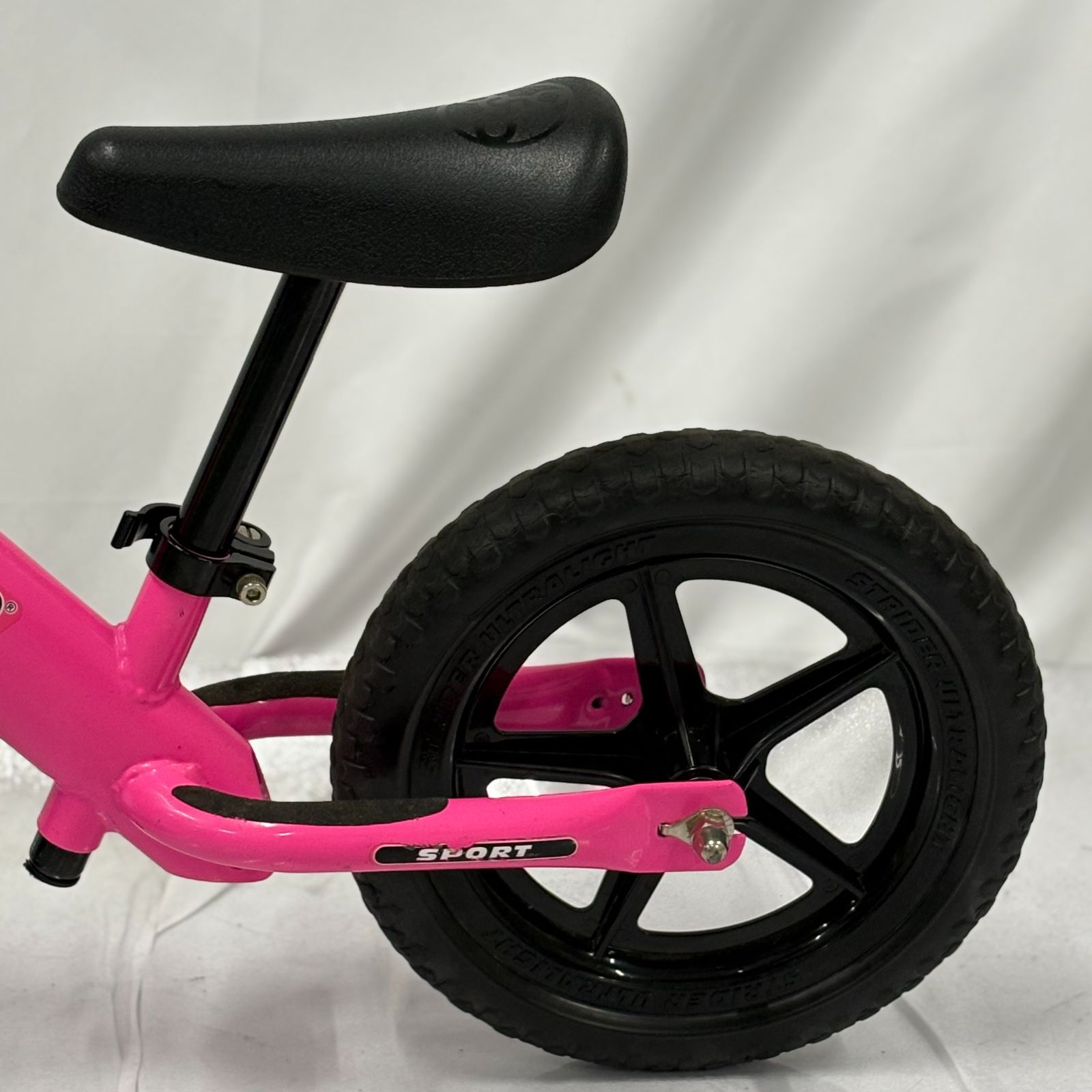 美品 STRIDER SPORT ストライダー スポーツ ピンク 日本正規品 12インチ