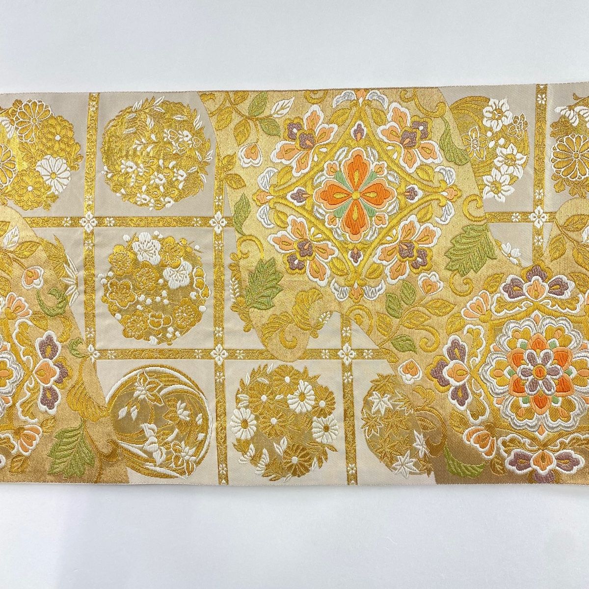 袋帯 秀品 服部織物 落款 華文 花丸文 唐織 箔 ベージュ 六通