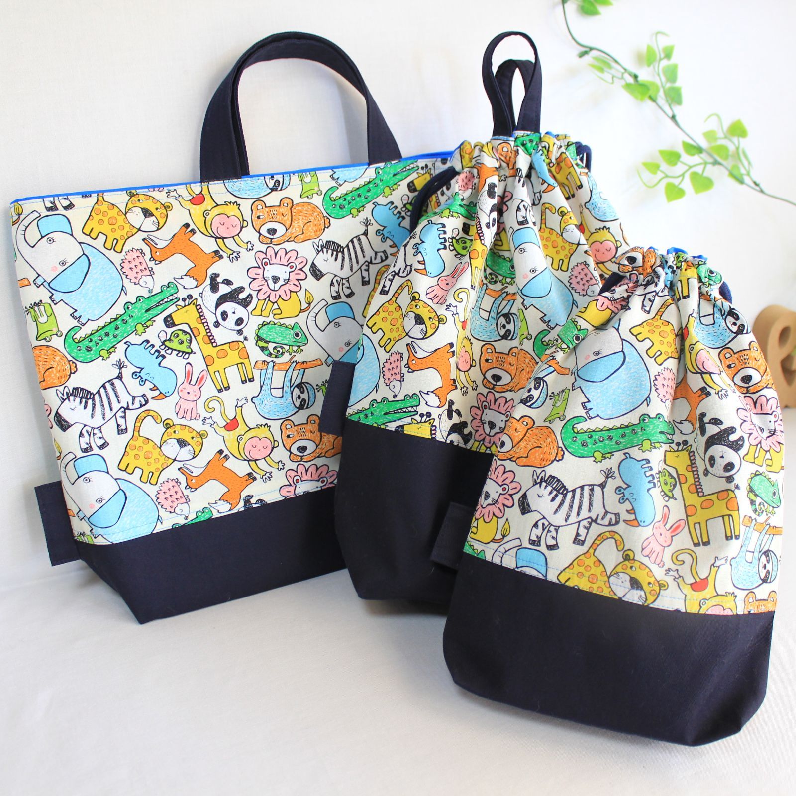 入園入学3点セット 紺色×動物　レッスンバッグ・体操服入れ他 　ハンドメイド