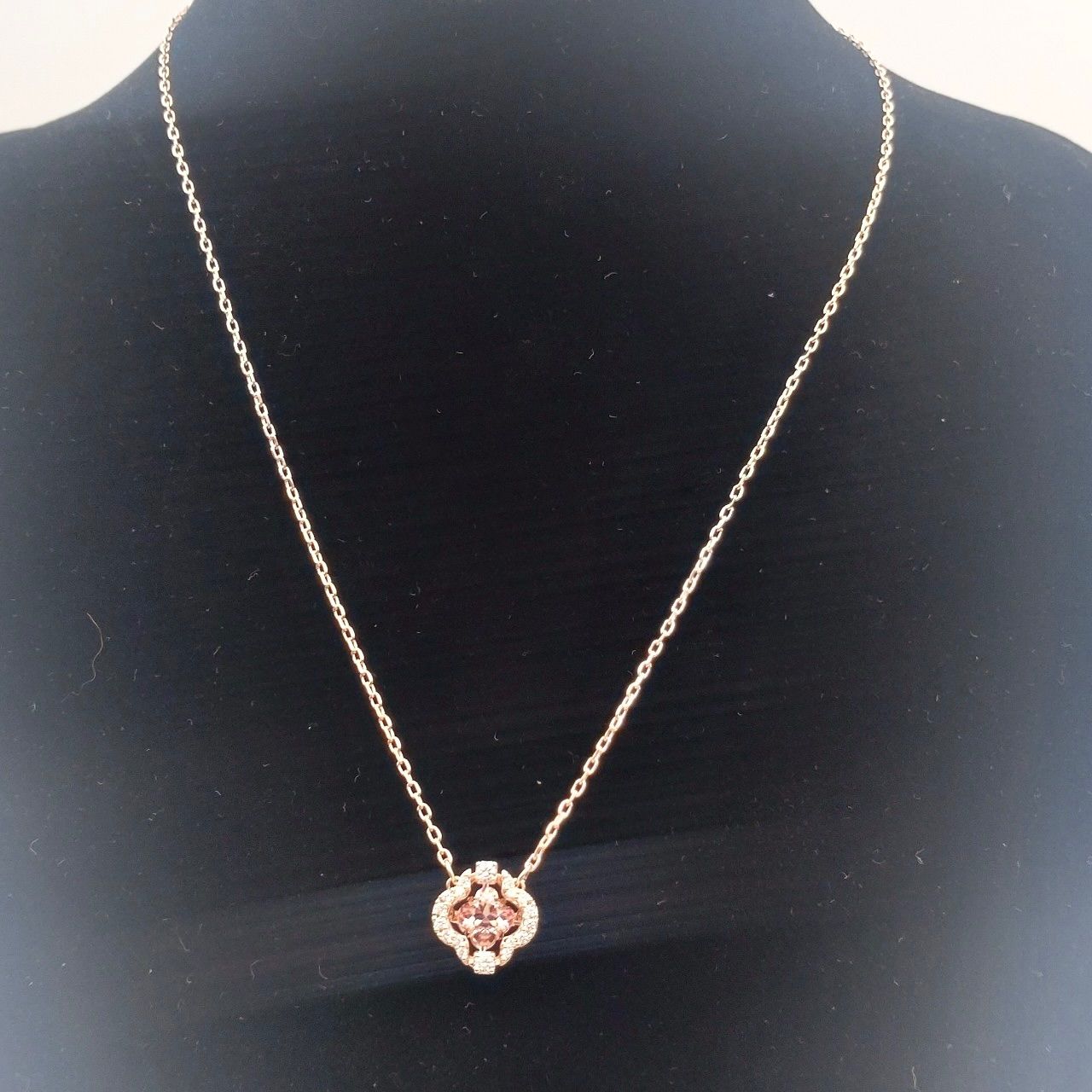 SWAROVSKI スワロフスキー Sparkling Dance ネックレス フラワー 