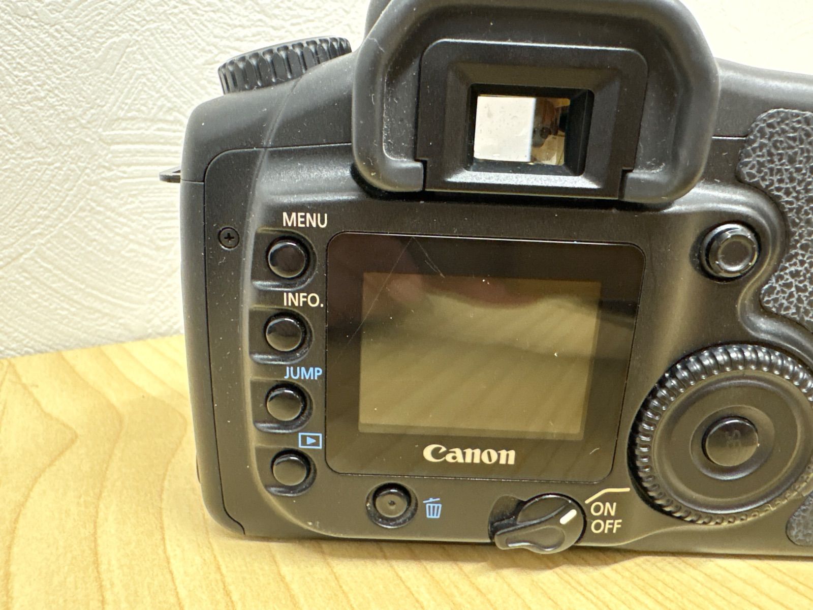 Canon キャノン EOS20D デジタル一眼レフカメラ / レンズ 28-200mm 1