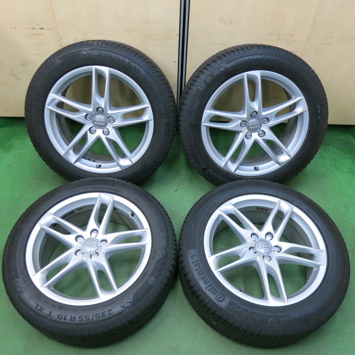 送料込み】アウディＱ5 ひろい スタッドレスタイヤ 235/55 R19 4本セット