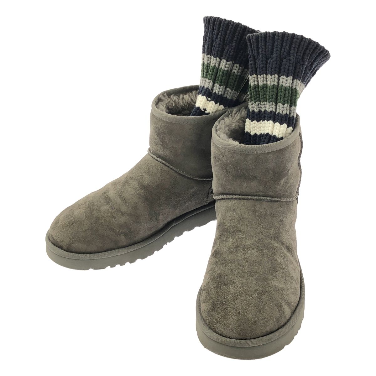 sacai UGG Knit Classic Shortとニットの2点おまとめ sacai UGG Knit Classic Shortとニットの2点おまとめ UGG sacai