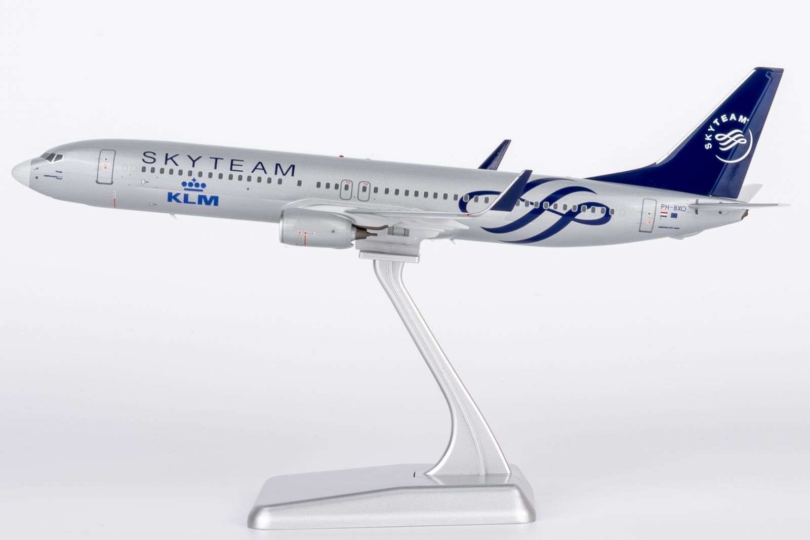 NGmodel KLMオランダ航空 737-900ER PH-BXO スカイチーム塗装 1