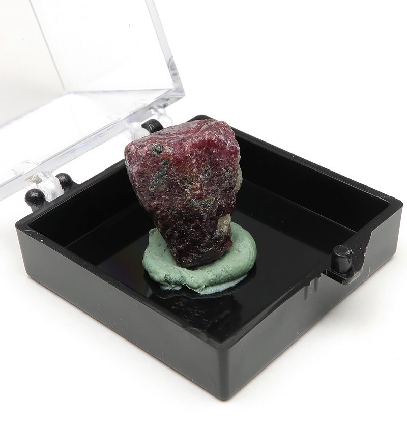 ルビー ミニ原石 No.11【1点もの】 / 78-1 RU-11 - メルカリ