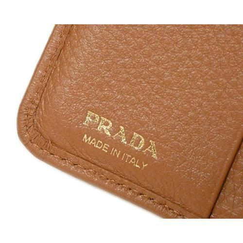 プラダ 二つ折り財布 ヴィテッロ・グレイン CUOIO ブラウン J5554