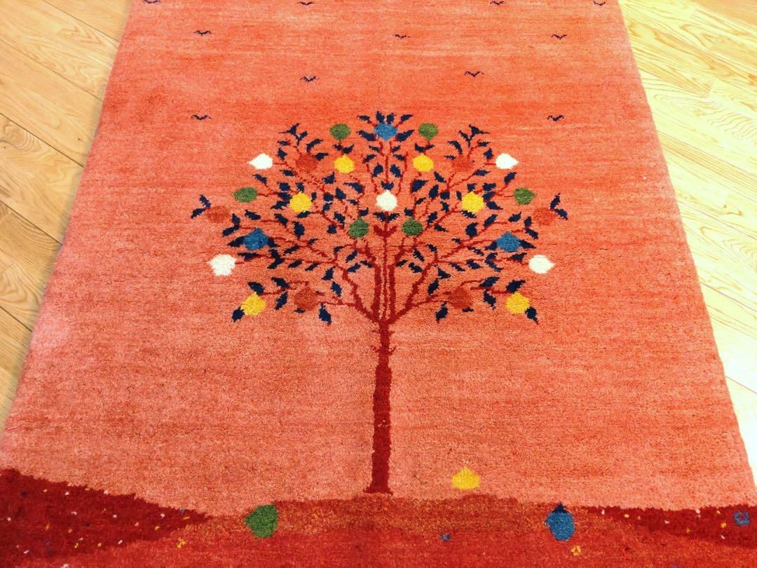 ペルシャ　ギャッベ　ハーフラグ　144×103   桃色　茜色　ザクロの木　風景