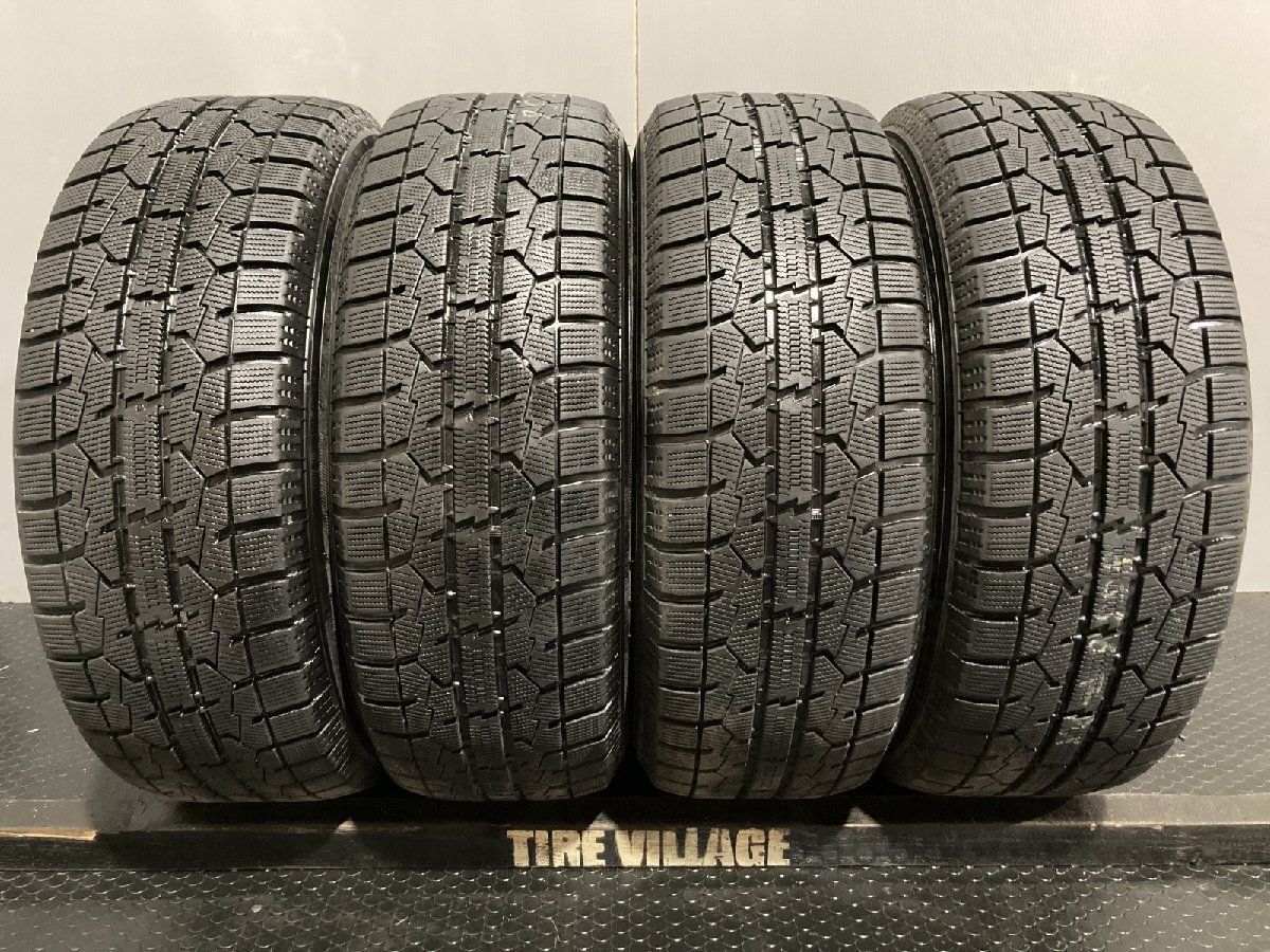 とおな様未使用バリ溝 国産スタッドレス215/60R16 2020年製TOYO