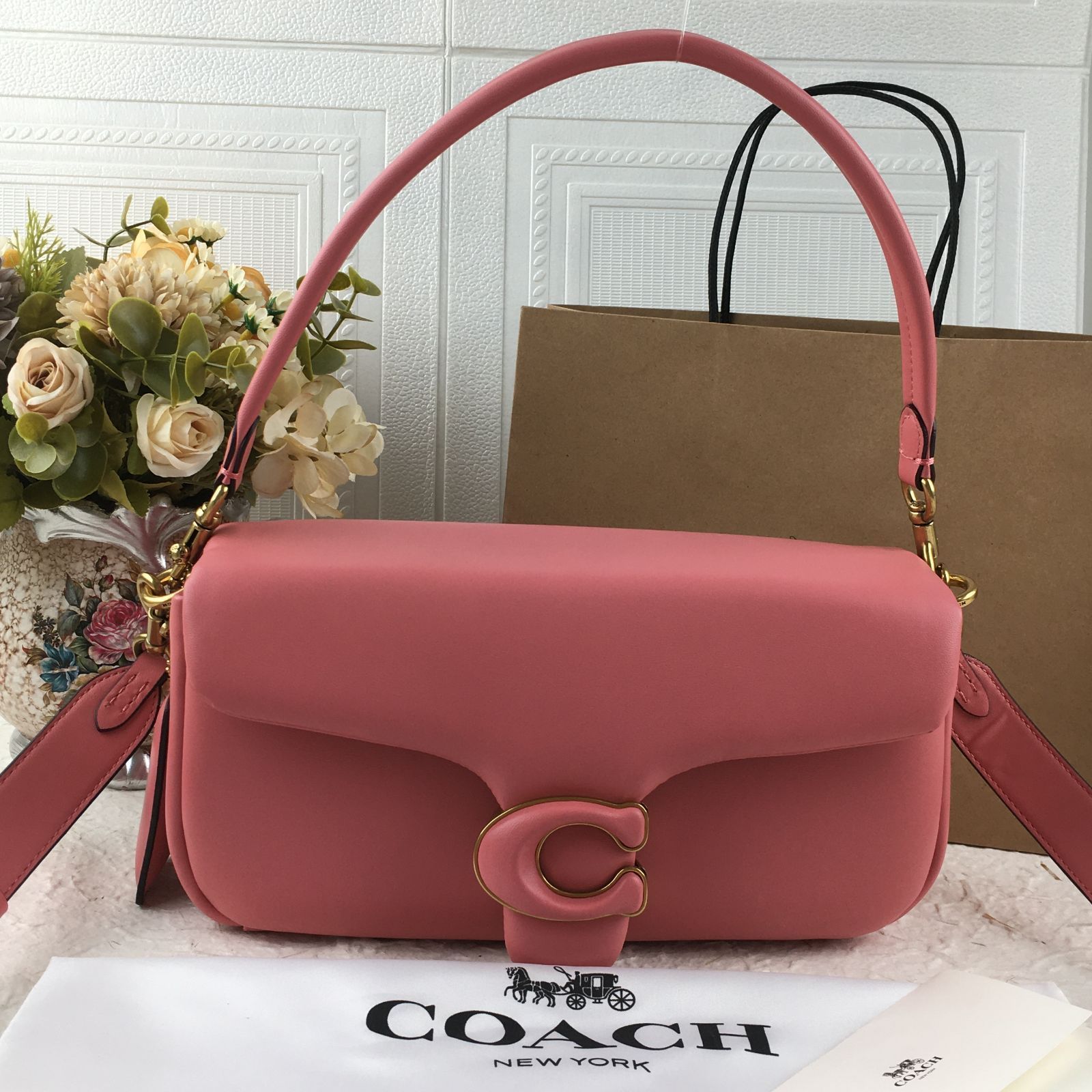 新品未使用 COACH コーチ タビー ショルダーバッグ ピンク - メルカリ