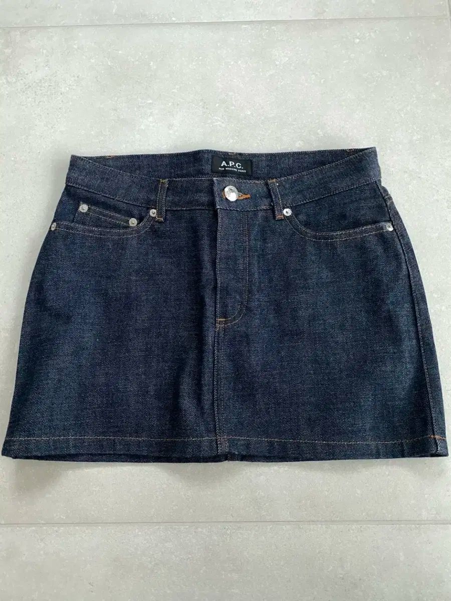 A.P.C. アーペーセー ミニスカート 34