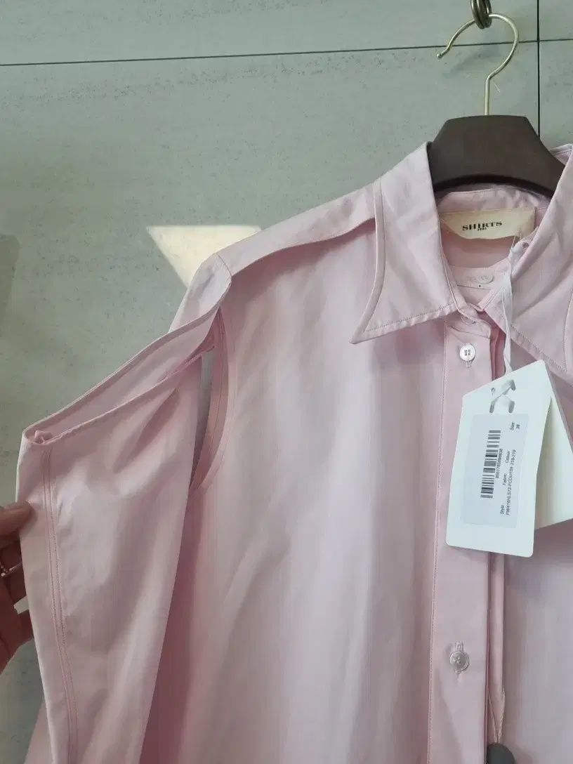 納得のいく ポッツ 1961 Ports ピンク カットアウト シャツ