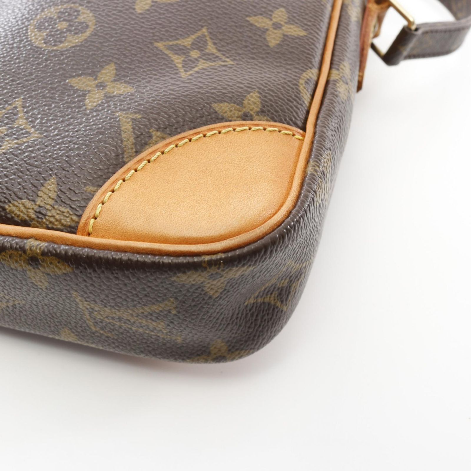 VUITTON