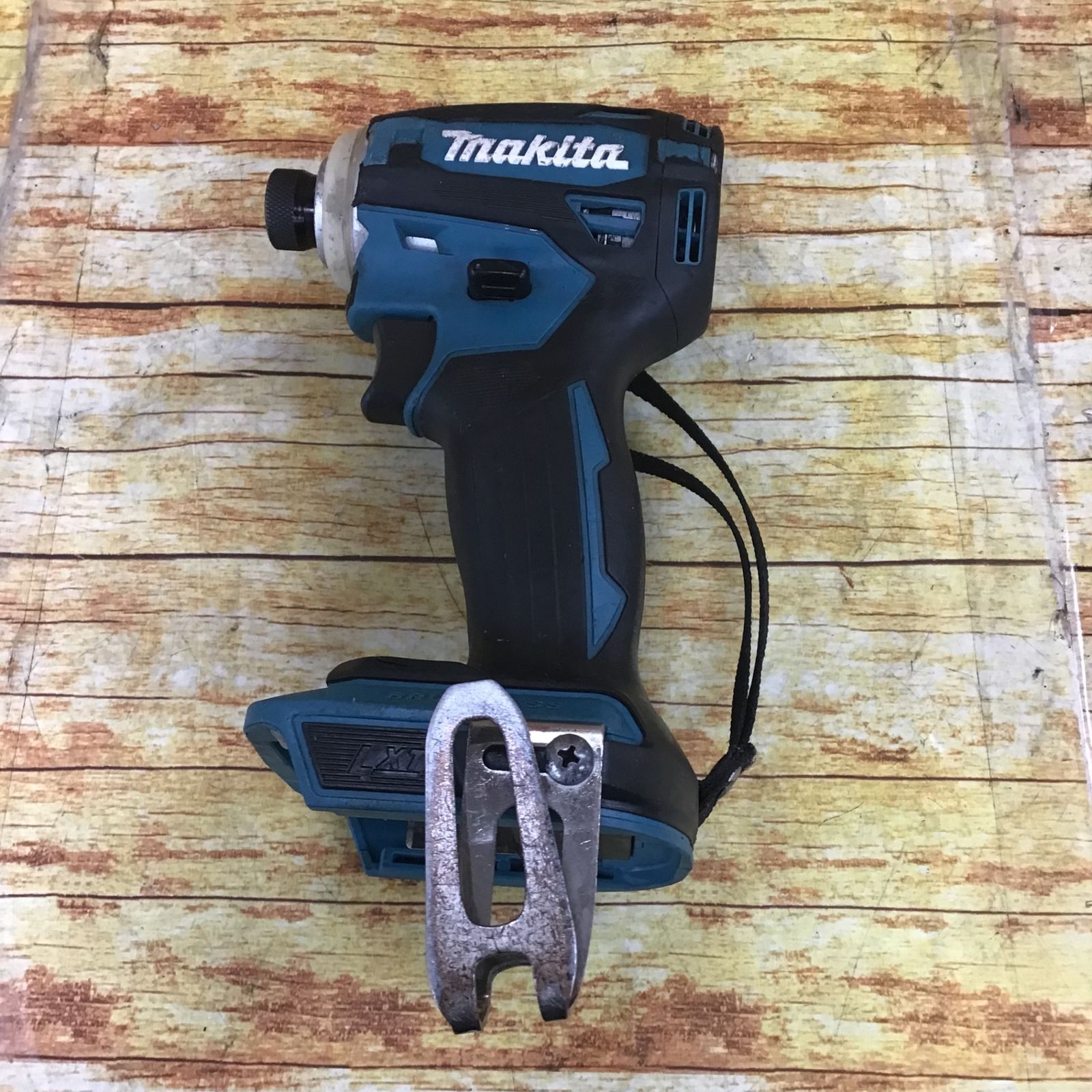 マキタ 充電式インパクトドライバー TD162DMakita インパクト 