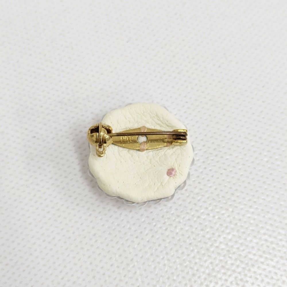 【未使用】tamas タマス ハートブローチ タマス tamas *Compact ブローチ small*ピンホワイトビーズ刺繍