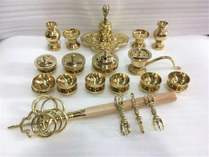 【修縁堂】真言宗 法器 真鍮製 鬼面独鈷金剛鈴 密教法具 真言宗 五鈷金剛鈴 鐘 寺院用仏具 真鍮製 17cm その他